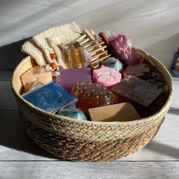 Soap Gift Basket,  Handmade Soaps ( PRICE IS FIRM ) - Picture 2 of 8